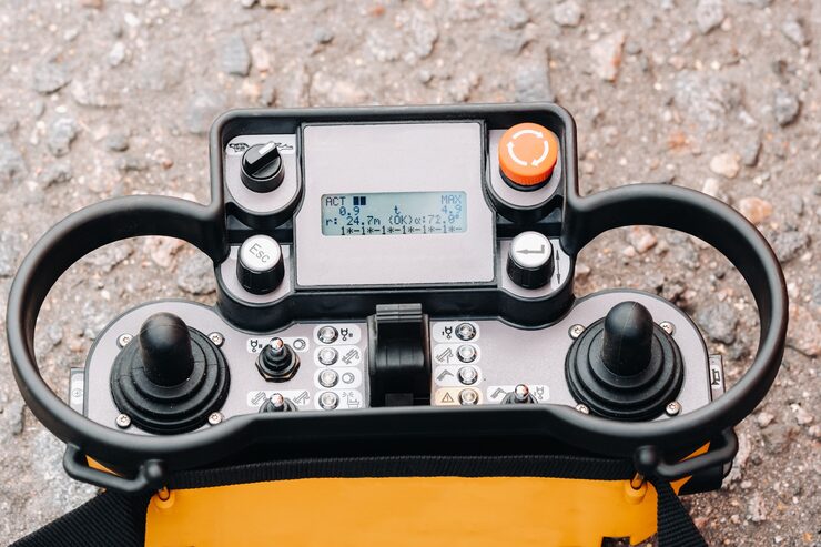 Automatic control kits for dump trucks