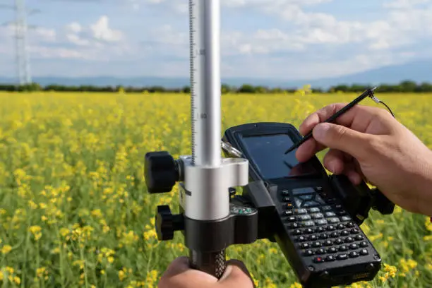 Receptores GNSS portátiles para mapeo in situ