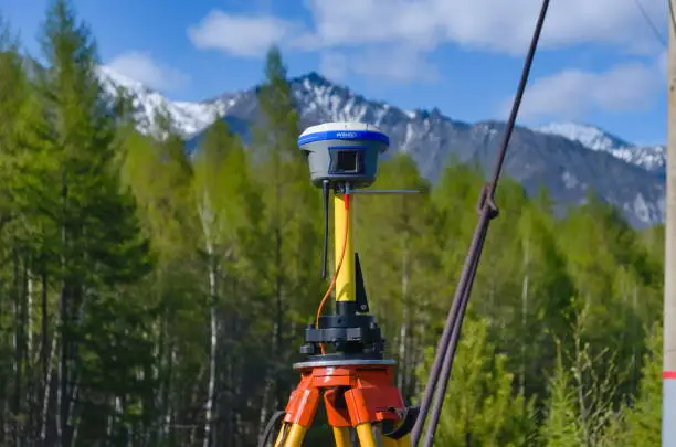 Equipamento GNSS para projetos de levantamento em áreas remotas